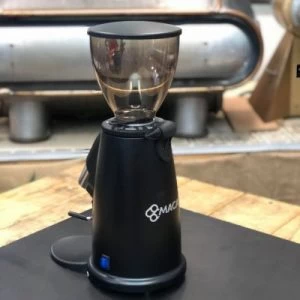 Macap M2D Black Coffee Grinder - Image 3