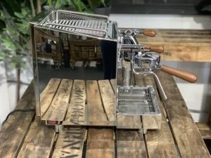 Izzo Vivi PID 1 Group Flick Taps Stainless With Timber Kit – New - Image 9