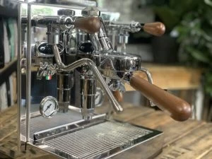 Izzo Vivi PID 1 Group Flick Taps Stainless With Timber Kit – New - Image 12